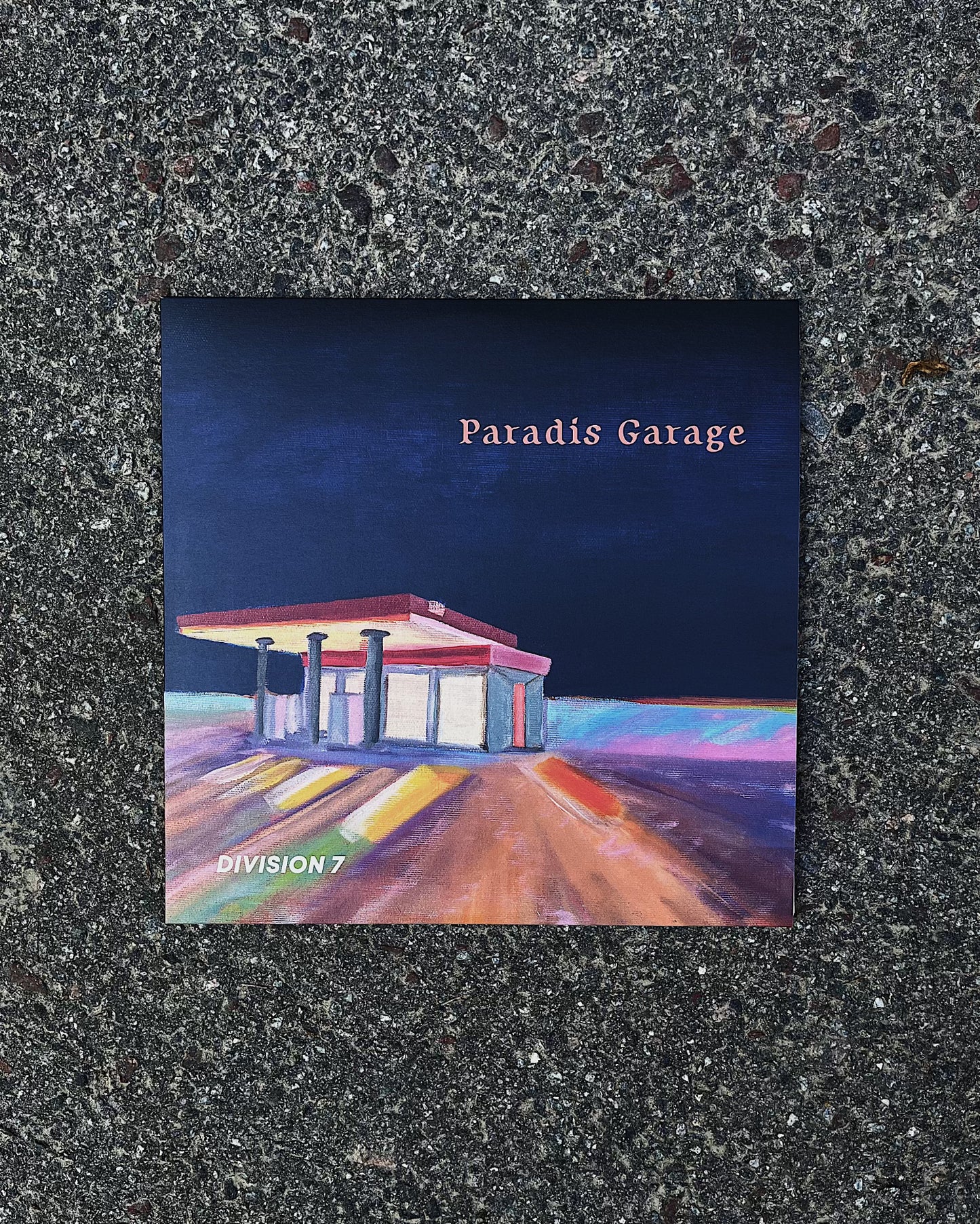 Division 7 - Paradis Garage (LP)